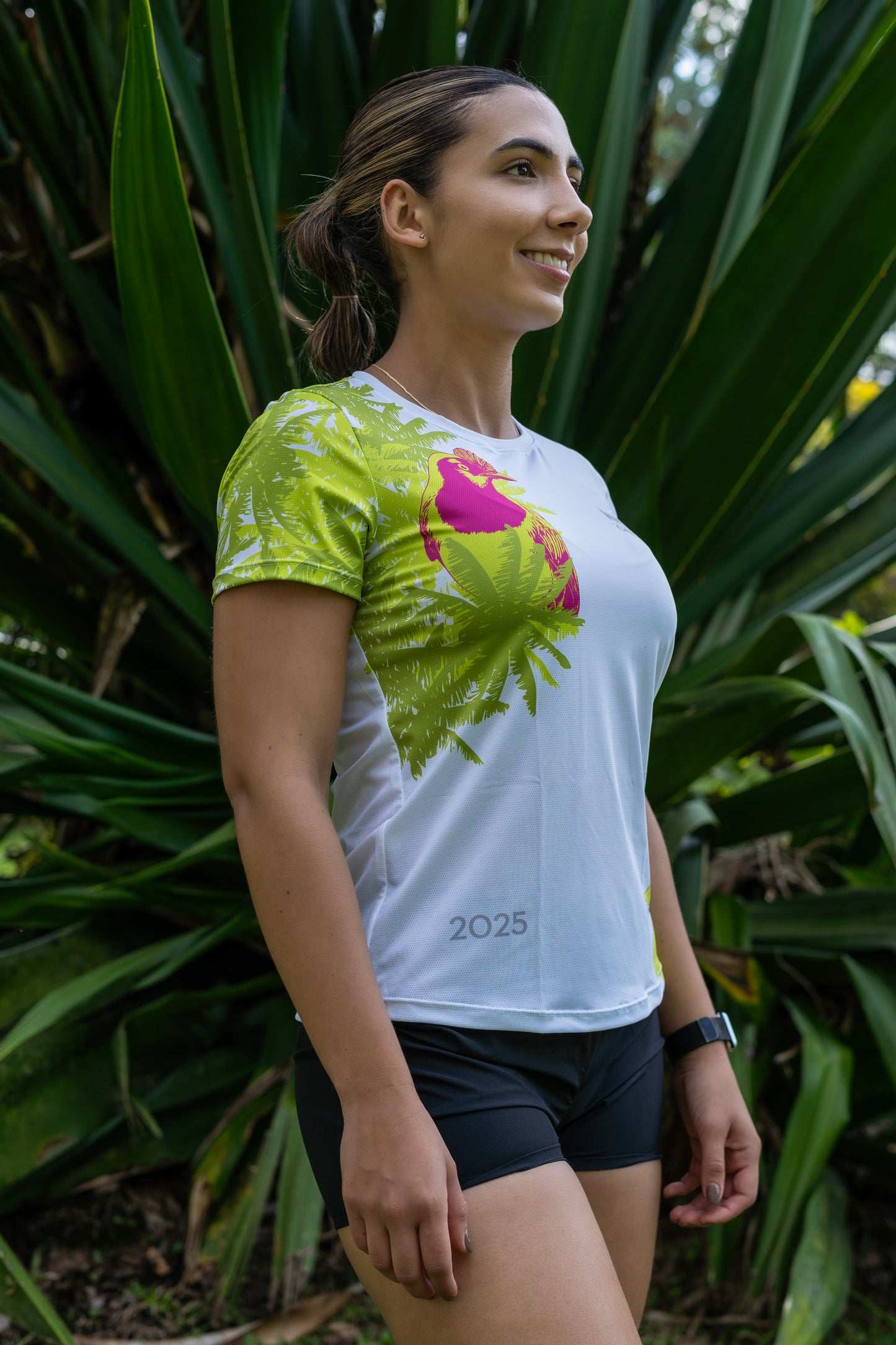 CAMISETA MUJER BLANCO VERDE 2025