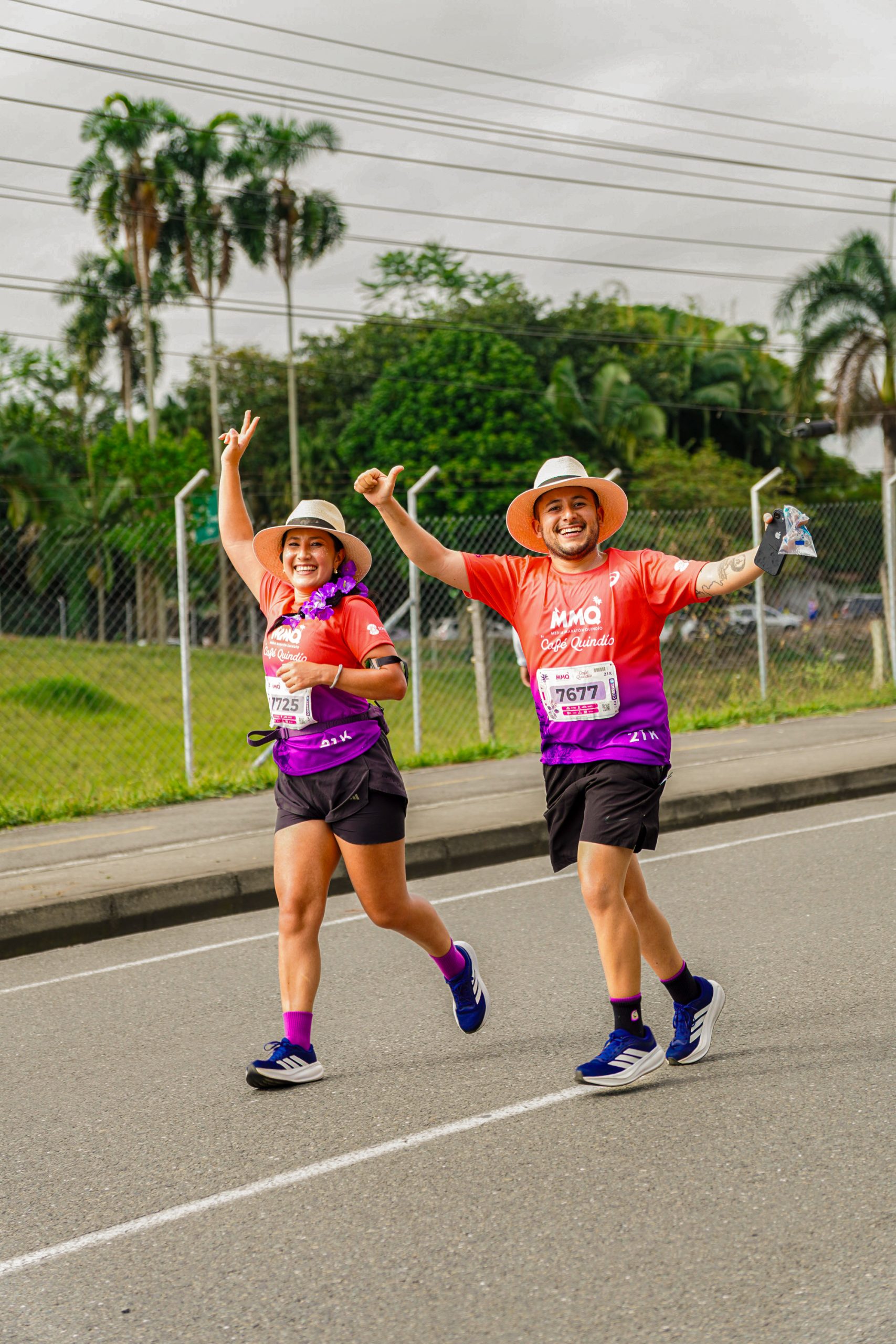 Corredores en la Media Maratón Quindío